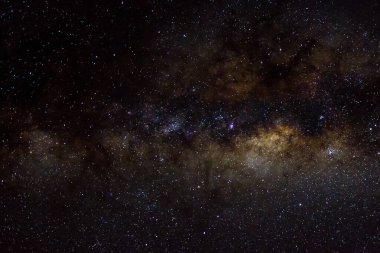 Yıldızlar ve galaksiler gökyüzü gece evreni parlak yıldız alanının siyah yıldızlı arka planı