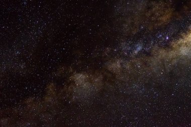 Yıldızlar ve galaksiler gökyüzü gece evreni parlak yıldız alanının siyah yıldızlı arka planı