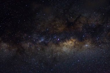 Yıldızlar ve galaksiler gökyüzü gece evreni parlak yıldız alanının siyah yıldızlı arka planı