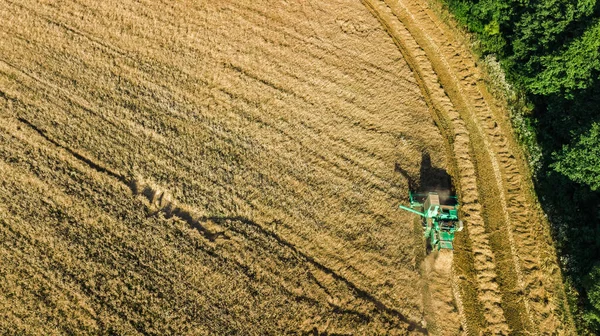 Colheitadeira Máquina Trabalho Campo Vista Aérea Cima Combinar Colheitadeira Agricultura — Fotografia de Stock