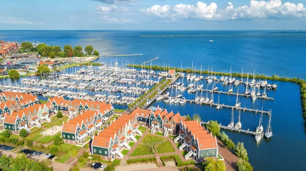 Vista Aérea Drones Casas Holandesas Modernas Típicas Puerto Deportivo Puerto — Foto de Stock
