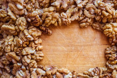 Bir sebze proteini kaynağı, doğal bir ürün. İyi ceviz hasadı. Dengeli bir diyet, sağlıklı bir yaşam tarzı. Üst manzara, gün ışığı..