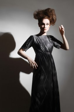 moda model saç modeli ile kabarık
