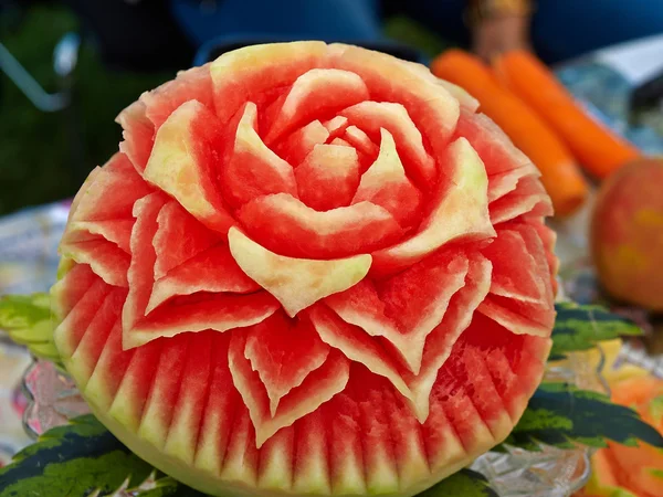 Fruit carving voedsel sculptuur kunst — Stockfoto