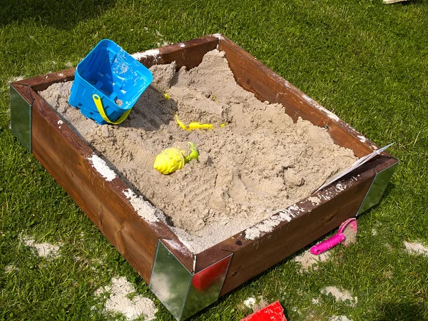 Criativa design caixa de areia de madeira sandpit — Fotografia de Stock