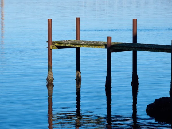 Pequeño muelle de madera rural —  Fotos de Stock