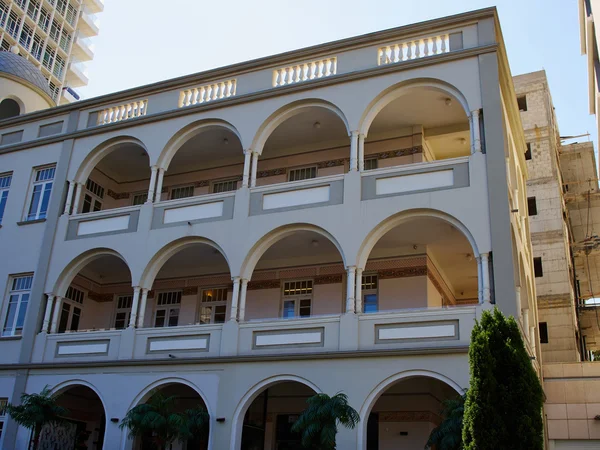 Romantische mediterrane Europese stijl klassiek gebouw Tel-Avi — Stockfoto