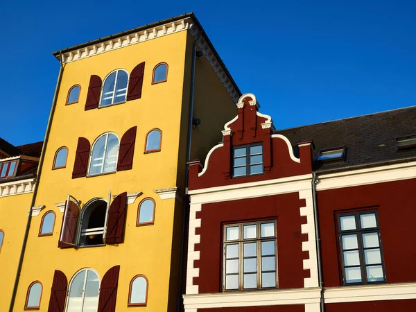カラフルな古い伝統的なスタイルの都市の家 Svendborgデンマーク — ストック写真