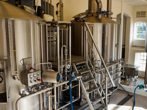 Équipements Réservoirs Modernes Acier Inoxydable Pour Production Bière Dans Une — Photo