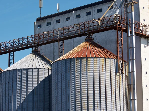 Silo di grano di fattoria — Foto Stock