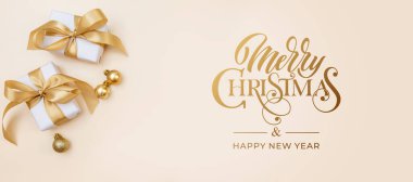 Mutlu Noeller ve mutlu yıllar tebrik kartı, çerçeve ve afişler. Tatil tasarımı. Noel ve Feliz Navidad. Noel hediyeleri ve dekorasyonlar, üst manzara..