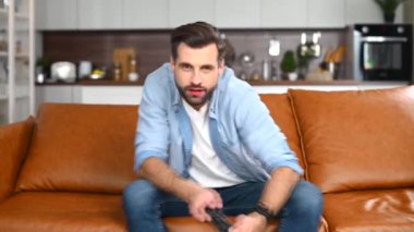 Hüsrana uğramış genç adam bir video oyunu kaybetti