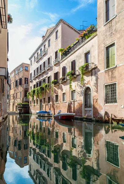 View Rio Dei Frari Rio Tera Dei Nomboli Characteristic Waterways — Stock Photo, Image