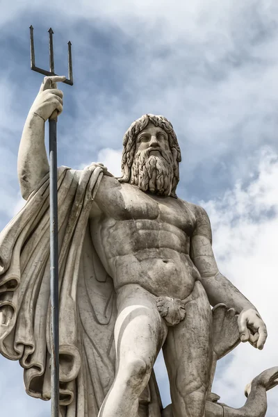 Staty av Neptunus — Stockfoto
