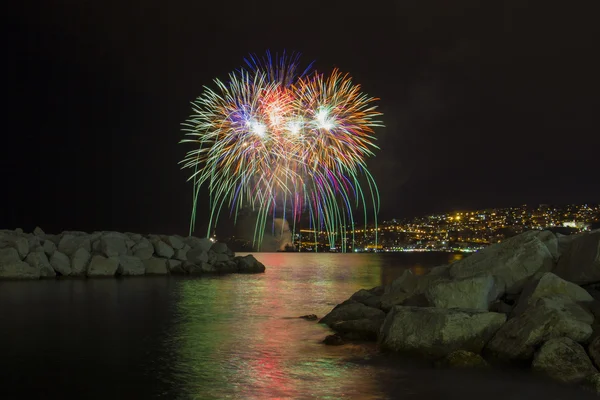 Fireworks at sea 2 — Stock Photo, Image