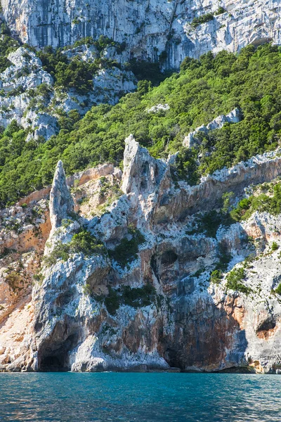Cala mariolu på en klar dag, Sardinien — Stockfoto