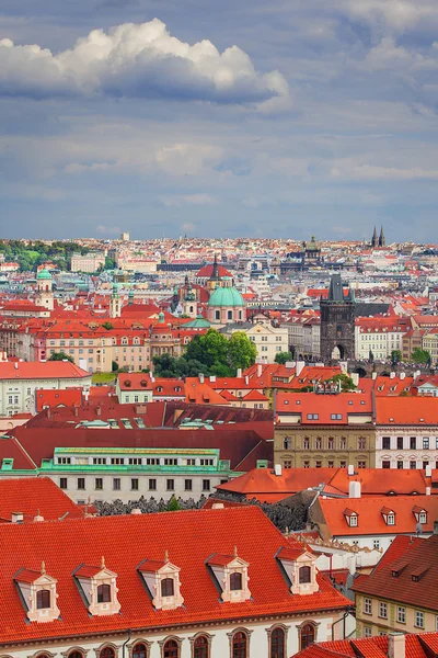 Vista sobre Mala Strana y Stare Mesto, Praga — Foto de Stock