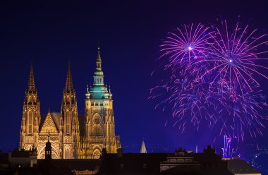 Yeni yıl havai fişek Prag