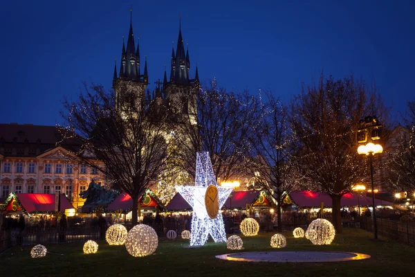 Atmosfera natalizia a Praga, Repubblica Ceca — Foto Stock