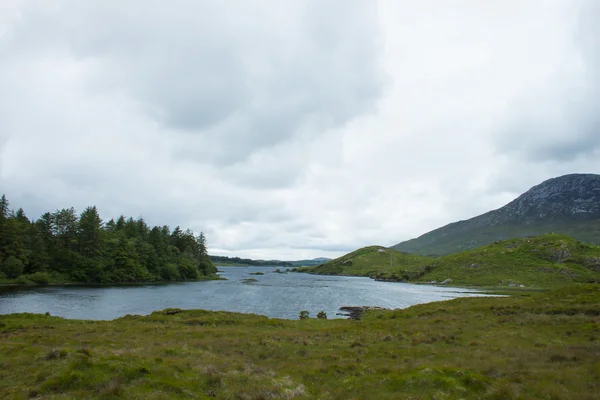 Vista do Lago Ballinahinch — Fotografia de Stock