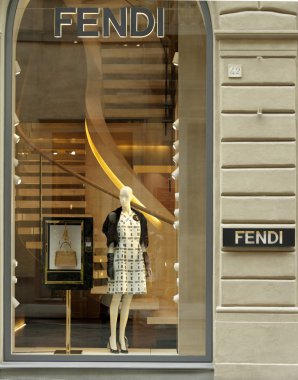 Vitrin Fendi butik