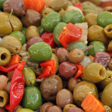 Lezzetli yeşil zeytin