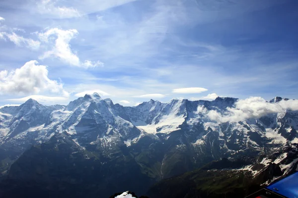 Montagne nell'Oberland Bernese — Foto Stock
