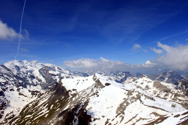 Montagne nell'Oberland Bernese — Foto Stock