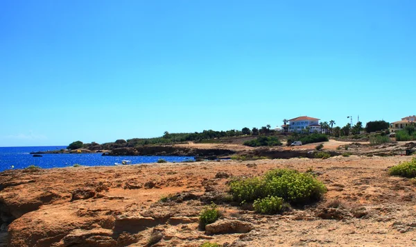 Spiaggia rocciosa — Foto Stock