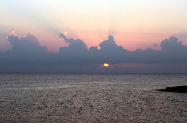 Sunrise Kıbrıs üzerinde
