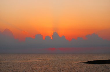 Sunrise Kıbrıs üzerinde