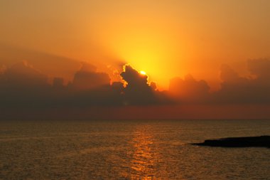 Sunrise Kıbrıs üzerinde