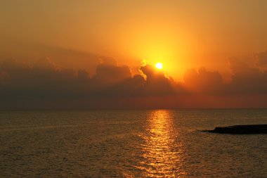 Sunrise Kıbrıs üzerinde