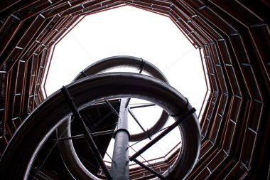 ormandaki sarmal Kulesi