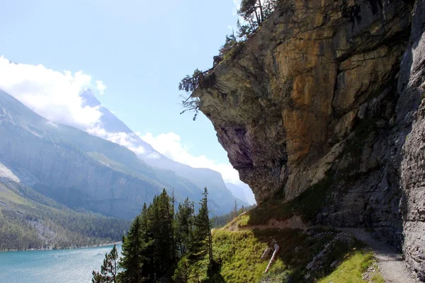 En las altas montañas de Suiza — Foto de Stock