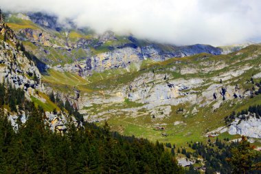 İsviçre 'nin yüksek dağlarında