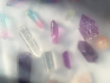 Geçmiş iyileştirme mineralleri, taşlar, kristaller. Sihir ve temizlik pratiği üzerine. Kristal Ayin, Büyücülük