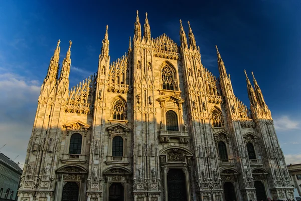 Katedralen i Milano, Italia – stockfoto