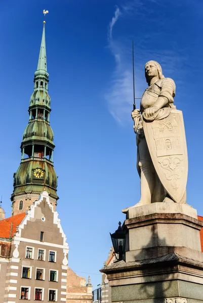 Roland-szobor, a régi város, Riga, Lettország — Stock Fotó
