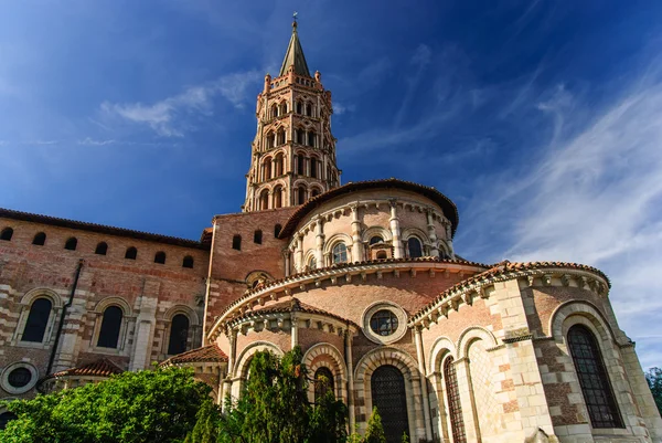 Romanesque Basilica of Saint Sernin with bell tower, Toulouse, France — Stock Photo, Image