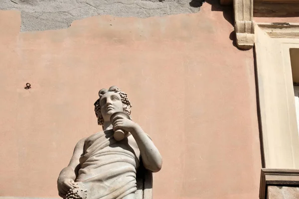 Estatua Fachada Los Edificios Centro Cagliari Bastión Saint Remy — Foto de Stock