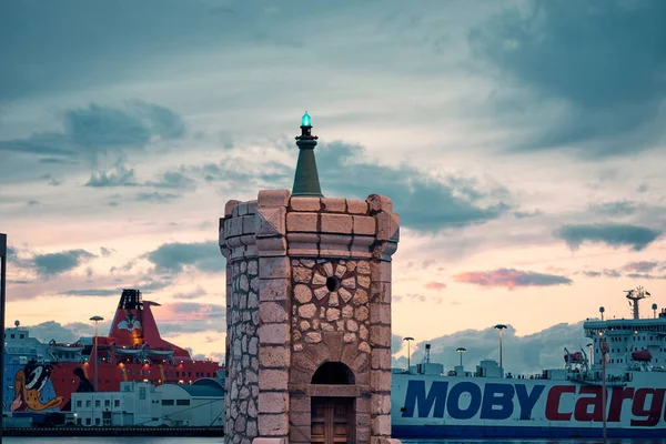 Januari 2021Vuurtoren Zeehaven Aan Middellandse Zee Kust Van Cagliari Sardinië — Stockfoto