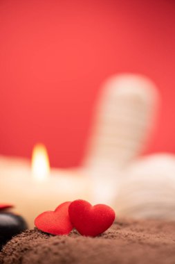 Sevgililer Günü. Sağlık dekorasyonu kaplıcayı kapatıyor