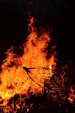 ateş
