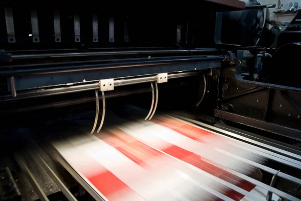 Paper Die Cutting Machine Press Motion — Stock Photo, Image