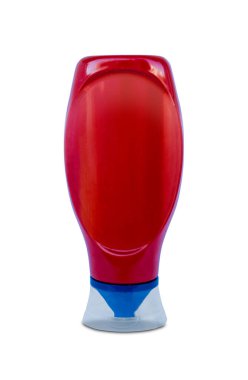 Beyaz üzerine izole edilmiş kırmızı plastik ketçap şişesi