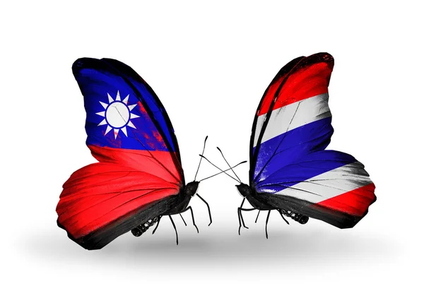 Borboletas com bandeiras de Taiwan e Tailândia em asas — Fotografia de Stock