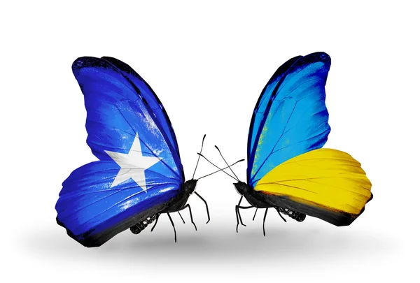 翼にソマリアとウクライナのフラグと蝶 — ストック写真