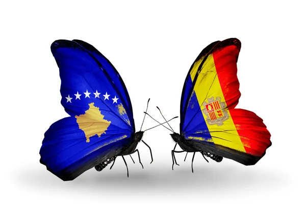Mariposas con banderas de Kosovo y Andorra — Foto de Stock