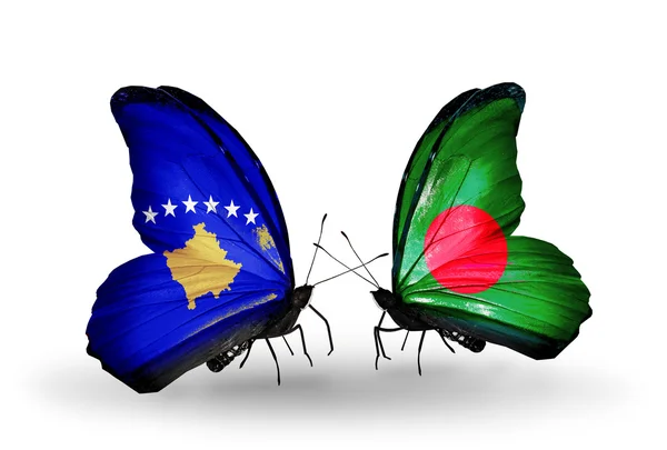 Borboletas com bandeiras do Kosovo e Bangladesh — Fotografia de Stock